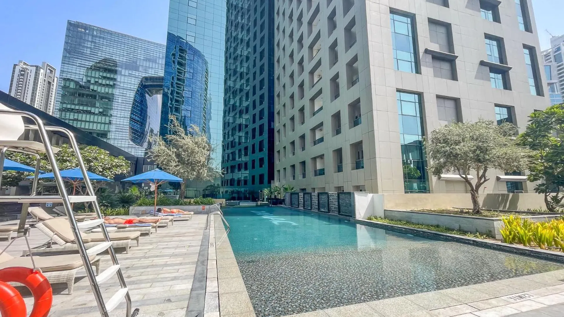 Vibrant 1 Bedroom Unit In Business Bay Sleeps 2 Dubai Appartamento