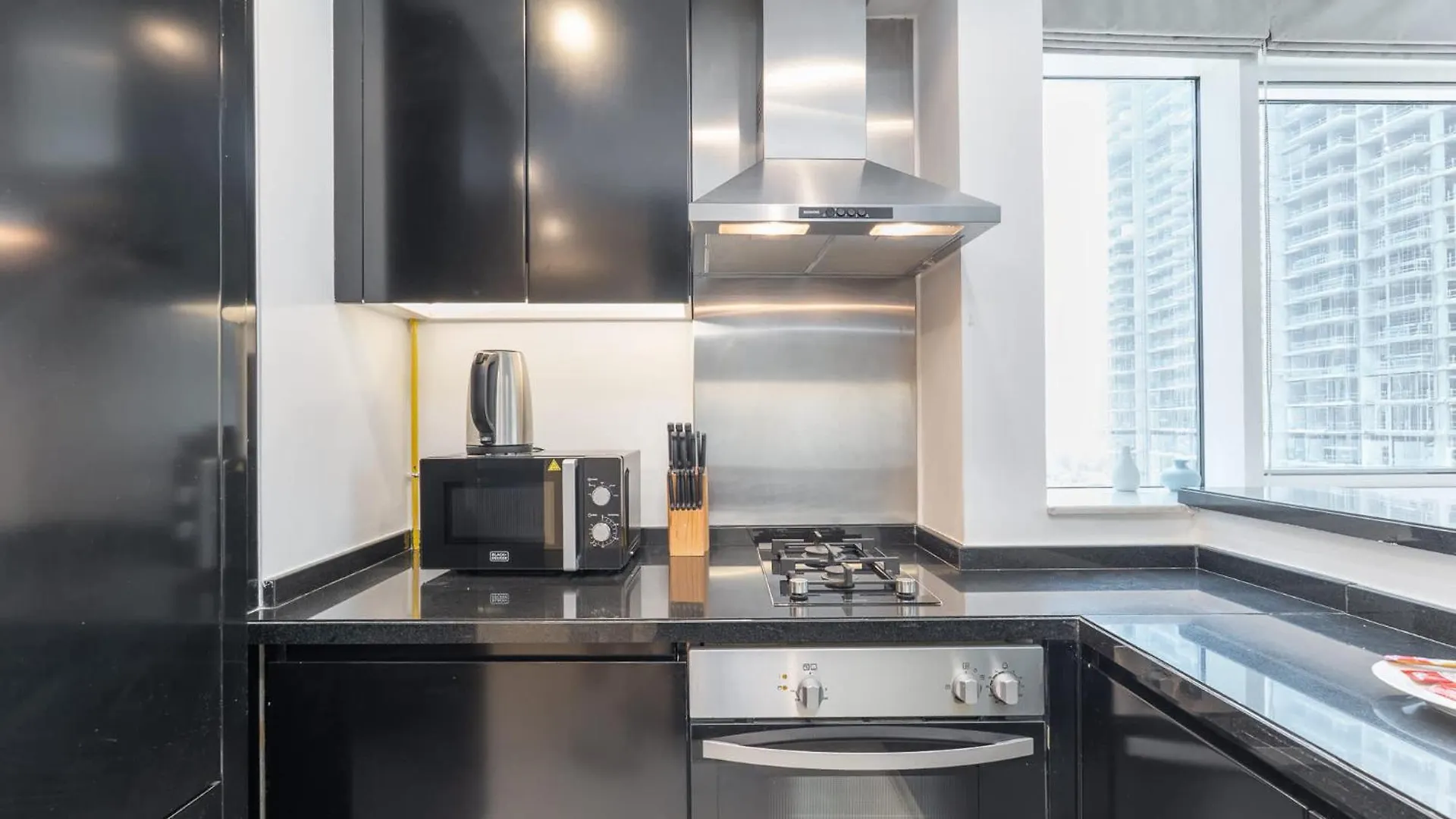 Vibrant 1 Bedroom Unit In Business Bay Sleeps 2 Dubai Appartamento