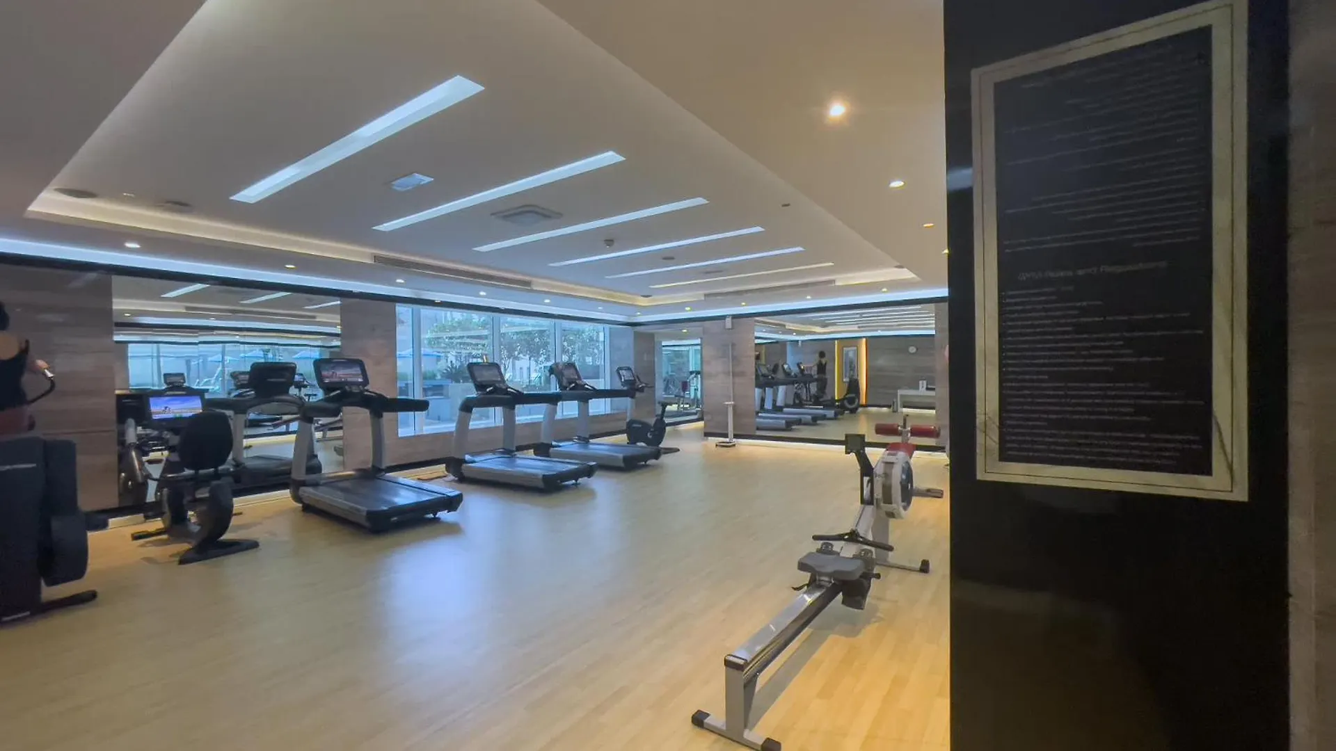 Apartment Vibrant 1 Bedroom Unit In Business Bay Sleeps 2 Dubai